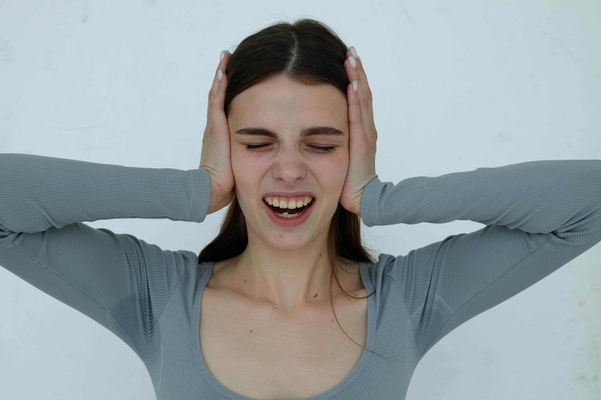 bruksizm (diş sıkma ve gıcırdatma) nedir?