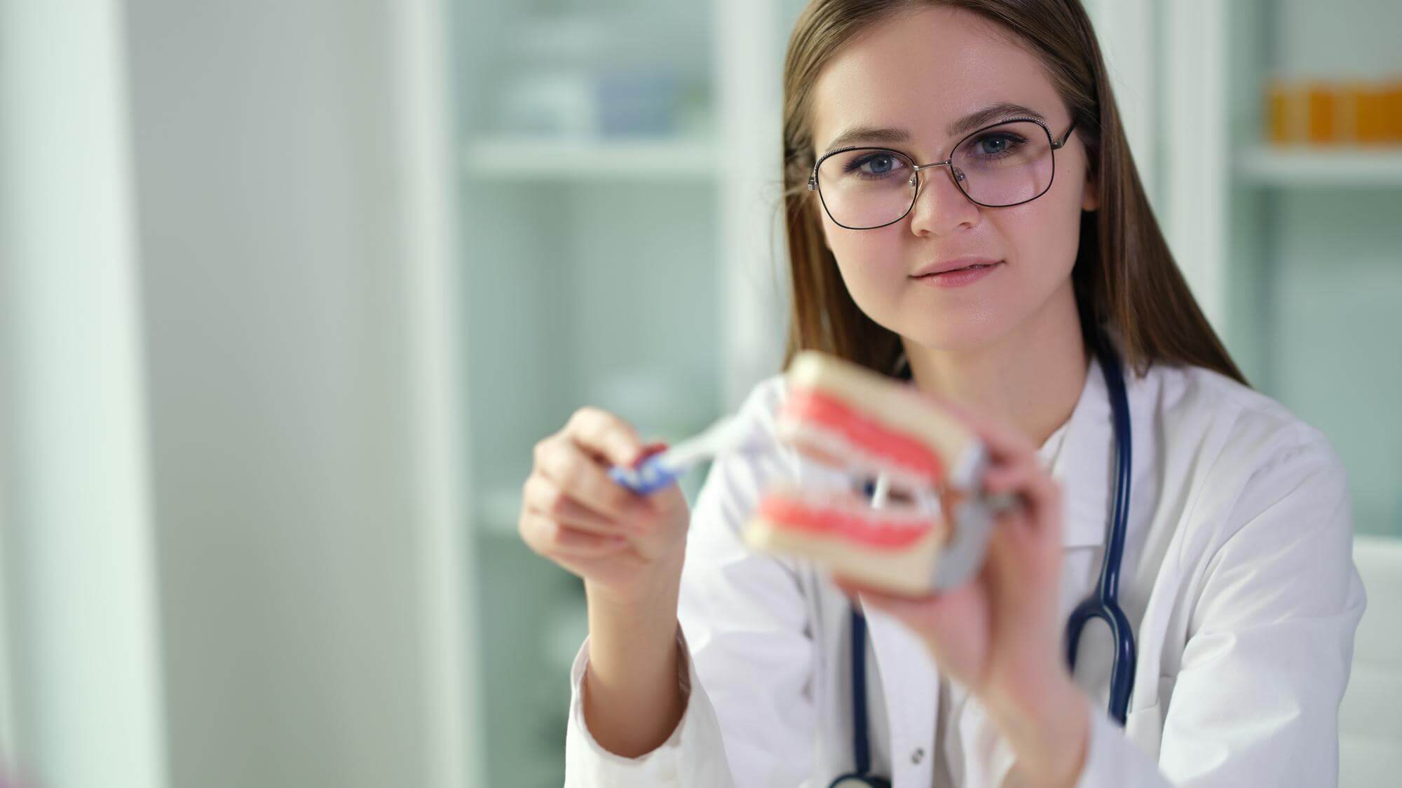 periodontoloji nedir? diş eti hastalıkları nelerdir?